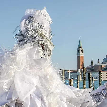Il Glicine Nyaraló