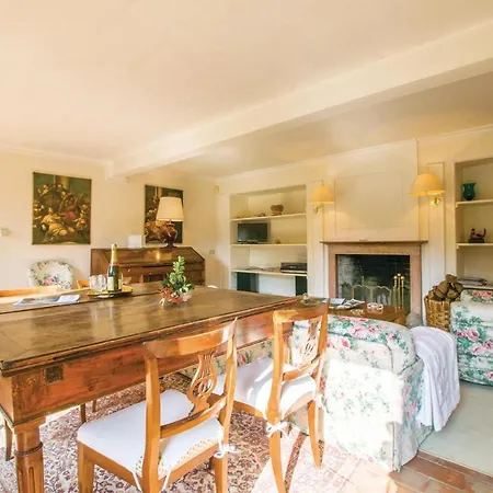 Holiday home Il Glicine *